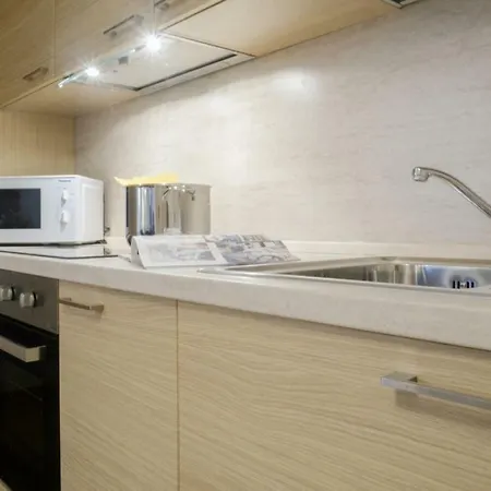 Sleeps 4 Wifi Μπολόνια