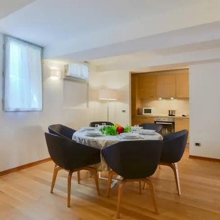 Sleeps 4 Wifi Μπολόνια
