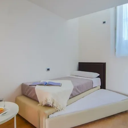 Sleeps 4 Wifi Μπολόνια